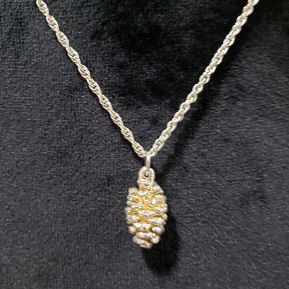 Womens Fashion Gold Tone Pinecone Pendant Collar Necklace with Lobster Clasp - Picture 3 of 5